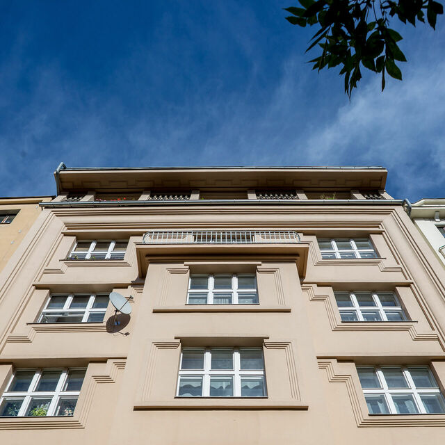 Korunovační 26 Korunovační 26